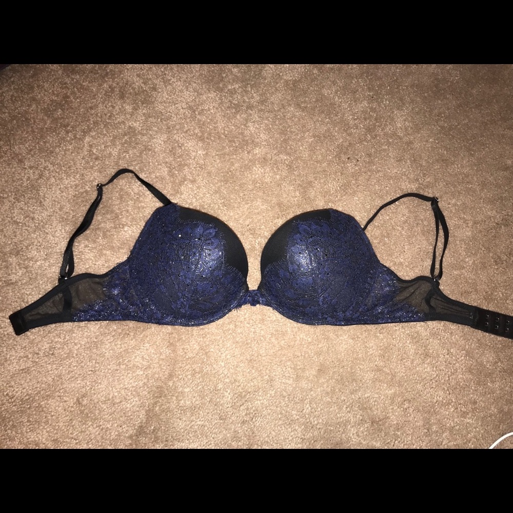 Victoria’s Secret “Very Sexy” Push Up Lace Bra